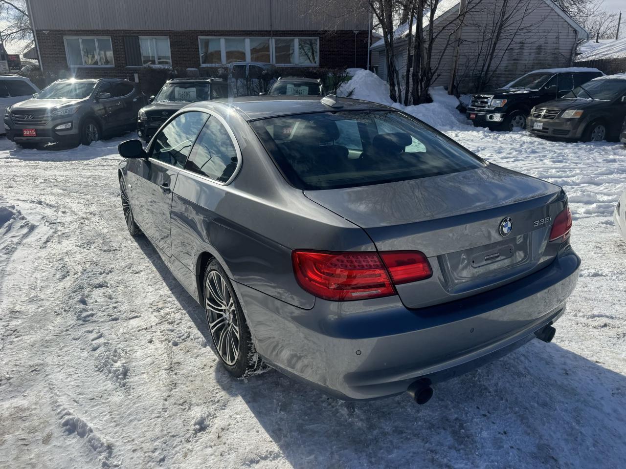 2011 BMW 3 Series 335i xDrive Photo