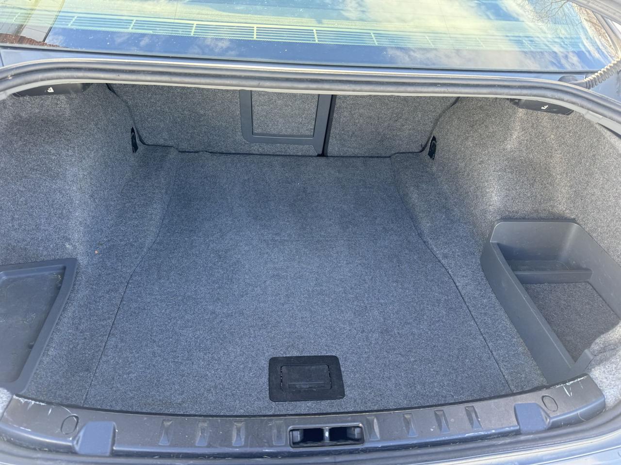 2011 BMW 3 Series 335i xDrive Photo