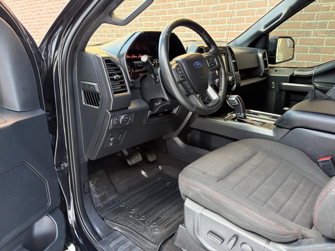 2019 Ford F-150 XLT Photo