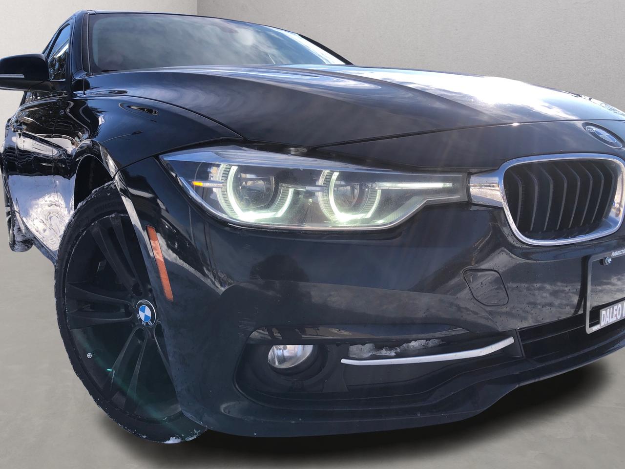 2017 BMW 3 Series 320i xDrive / NAV / H.SEATS / SUNROOF / MOONROOF Photo