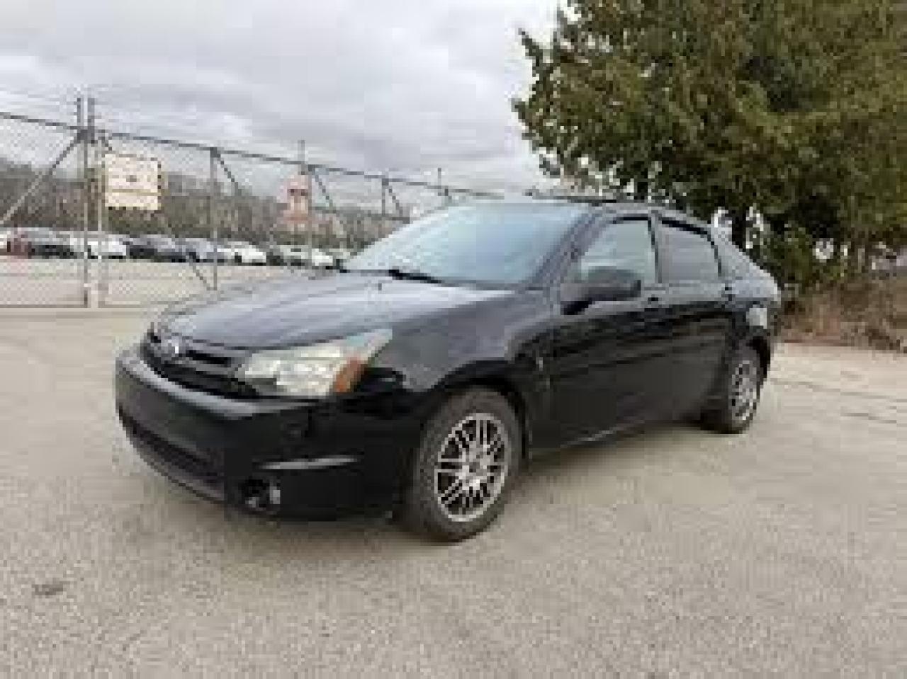 2011 Ford Focus 4DR SDN SE Photo