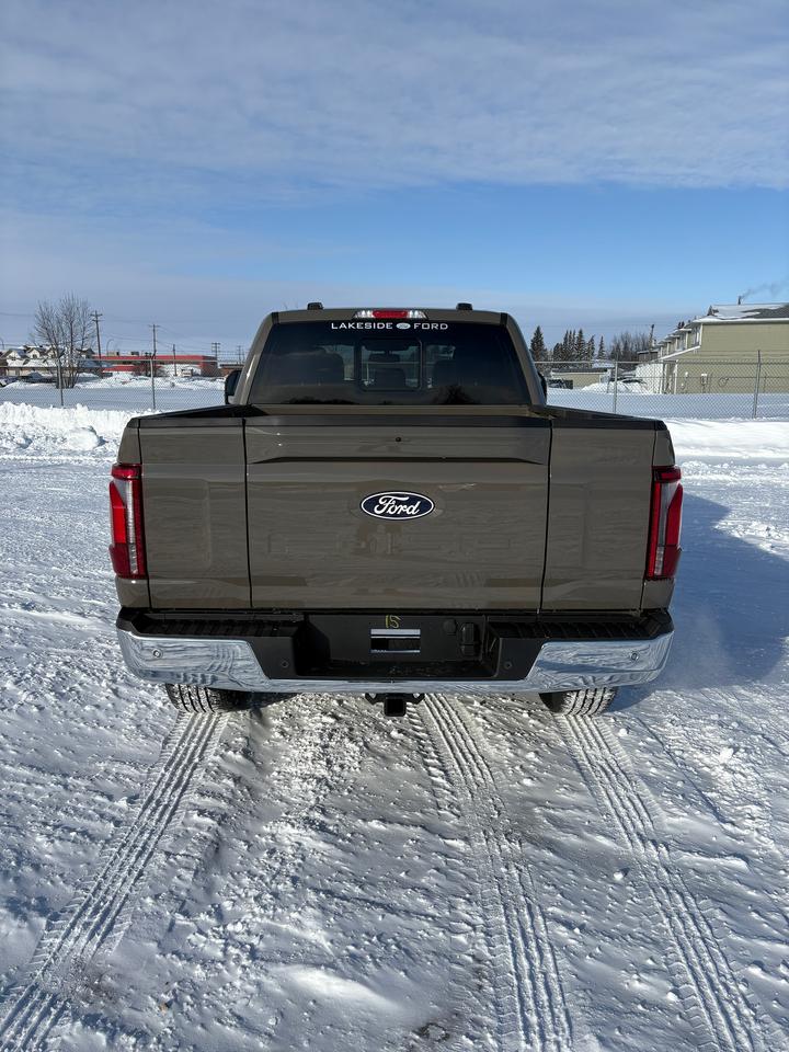 2026 Ford F-150 Lariat Photo3