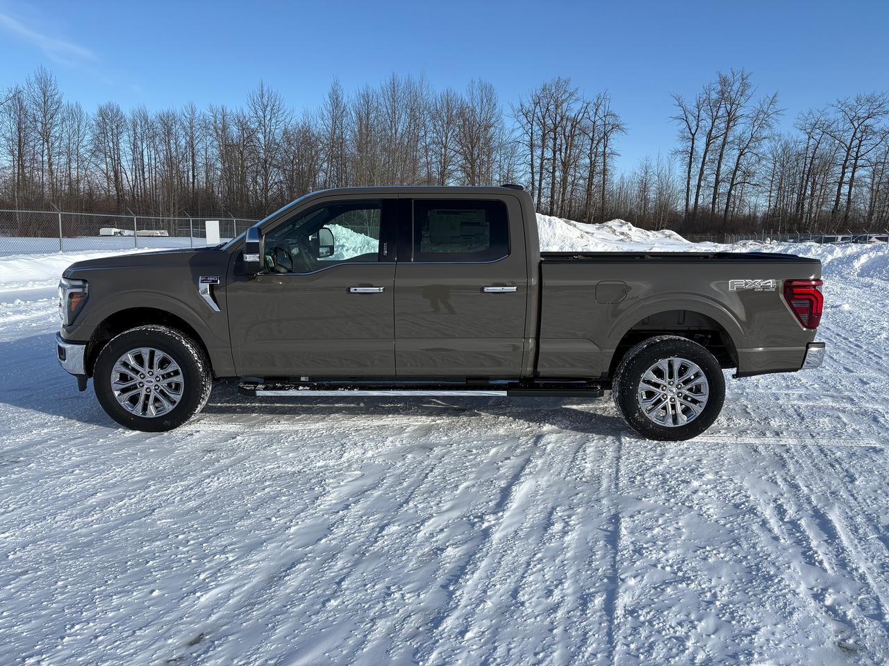 2026 Ford F-150 Lariat Photo4