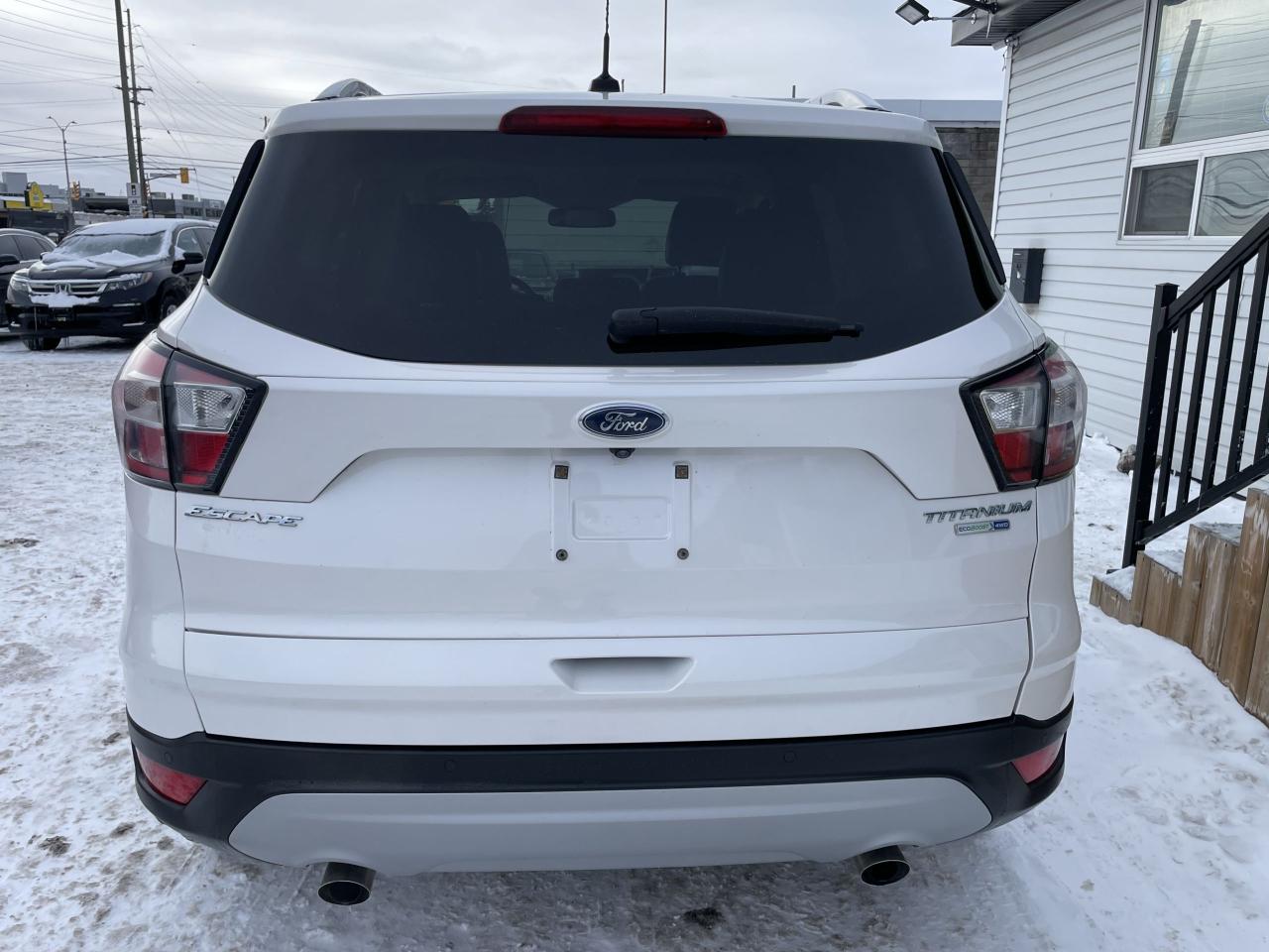2017 Ford Escape Titanium Photo