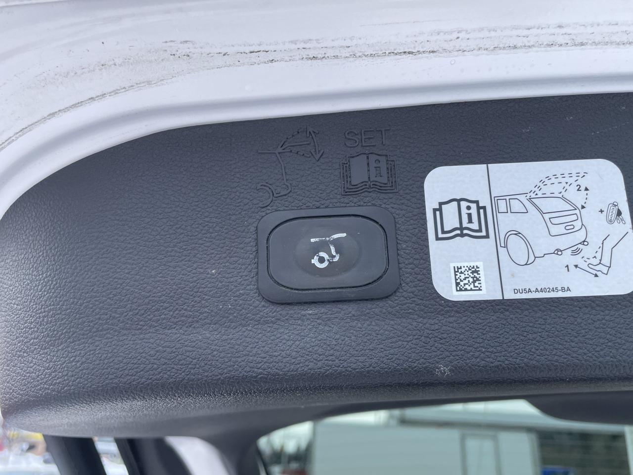 2017 Ford Escape Titanium Photo