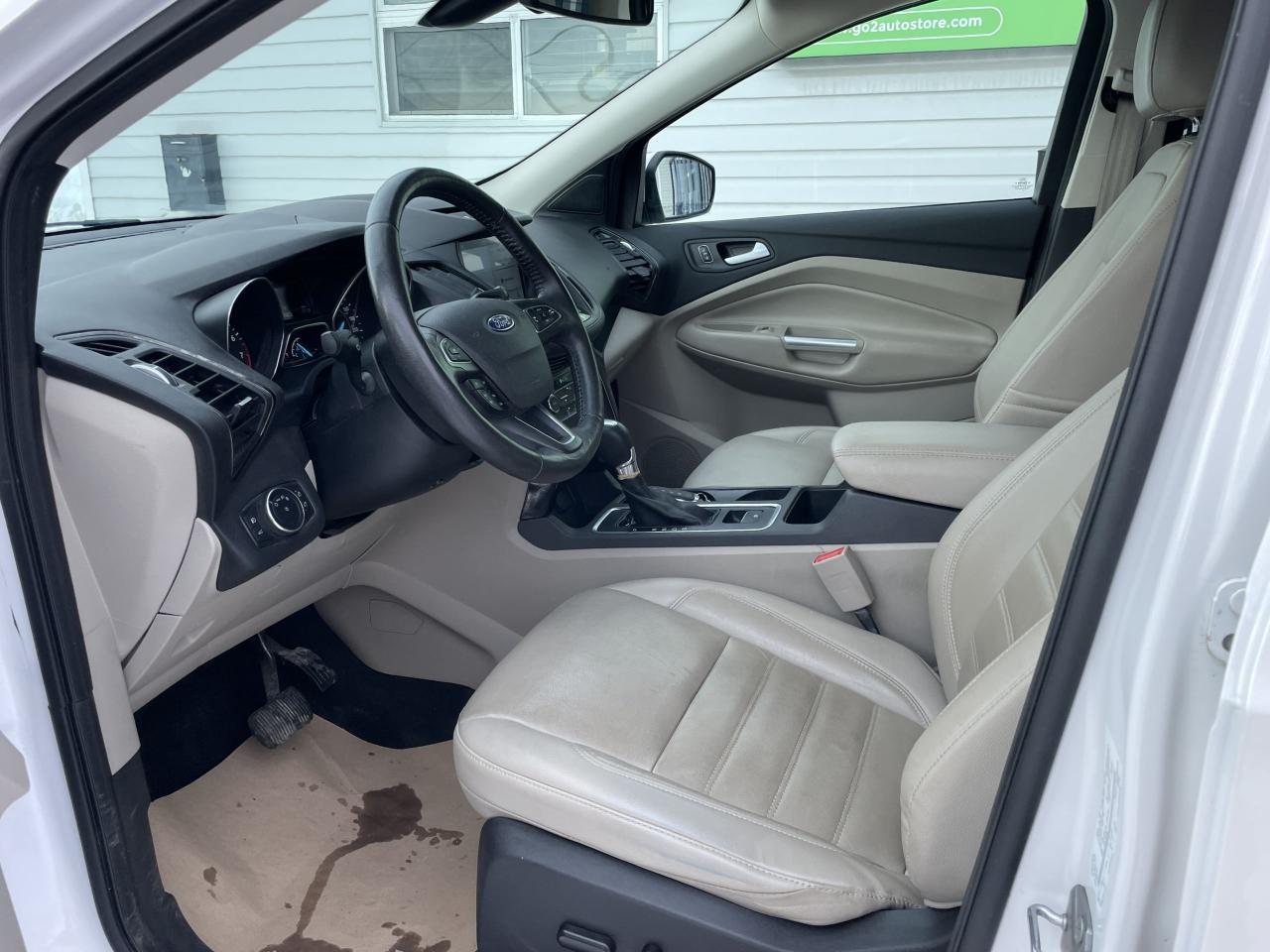 2017 Ford Escape Titanium Photo