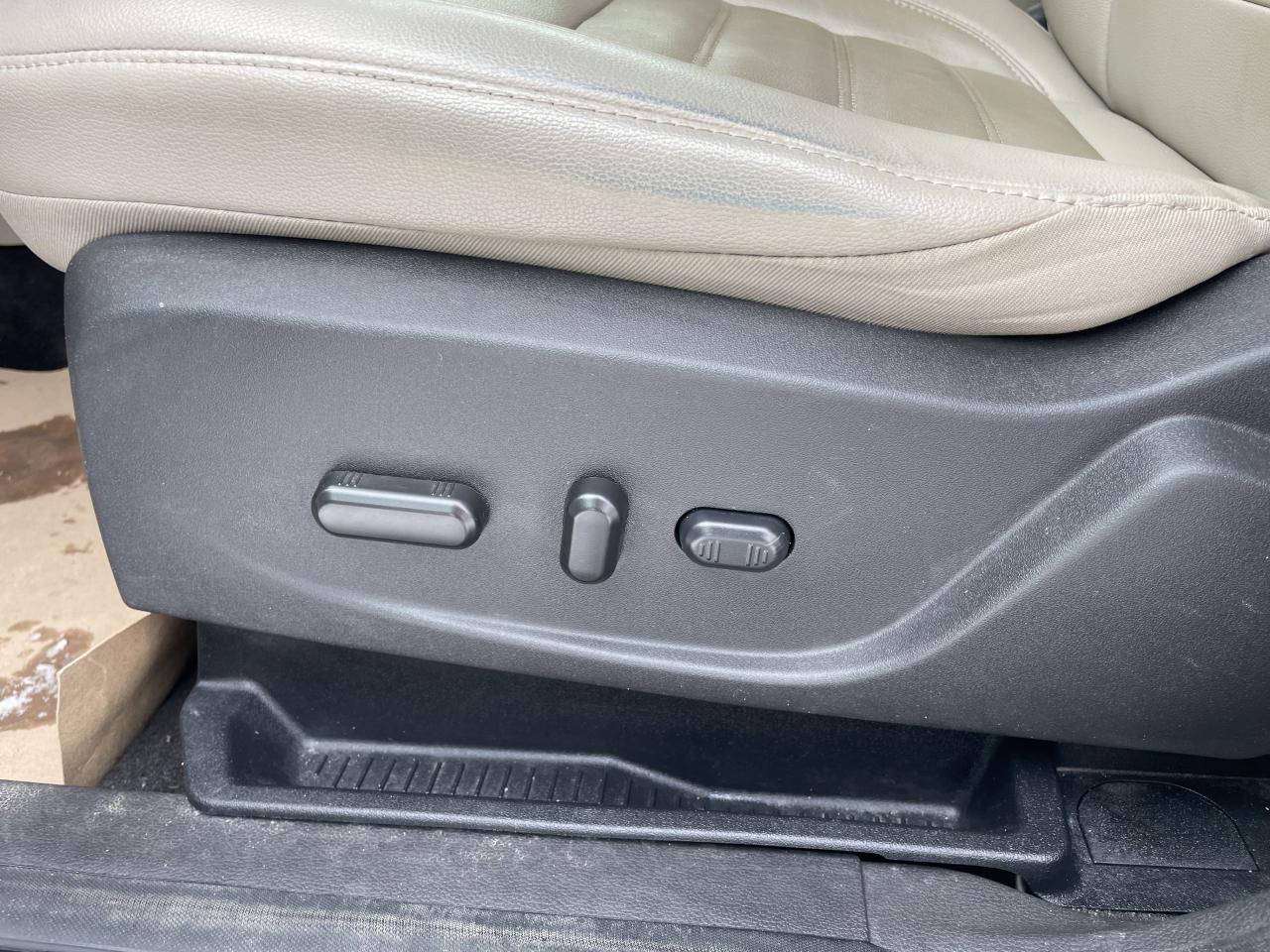 2017 Ford Escape Titanium Photo