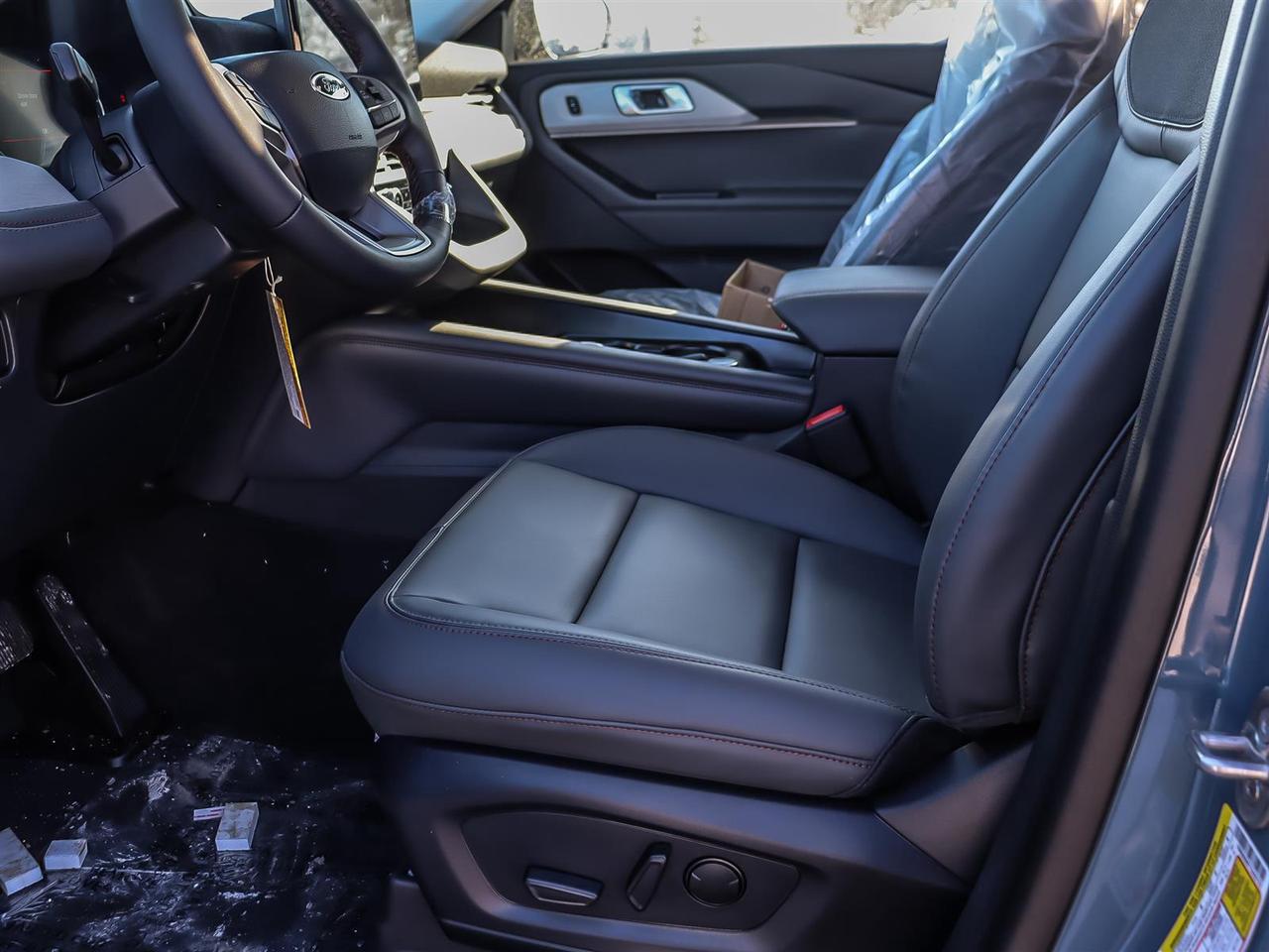 2026 Ford Explorer Active Photo