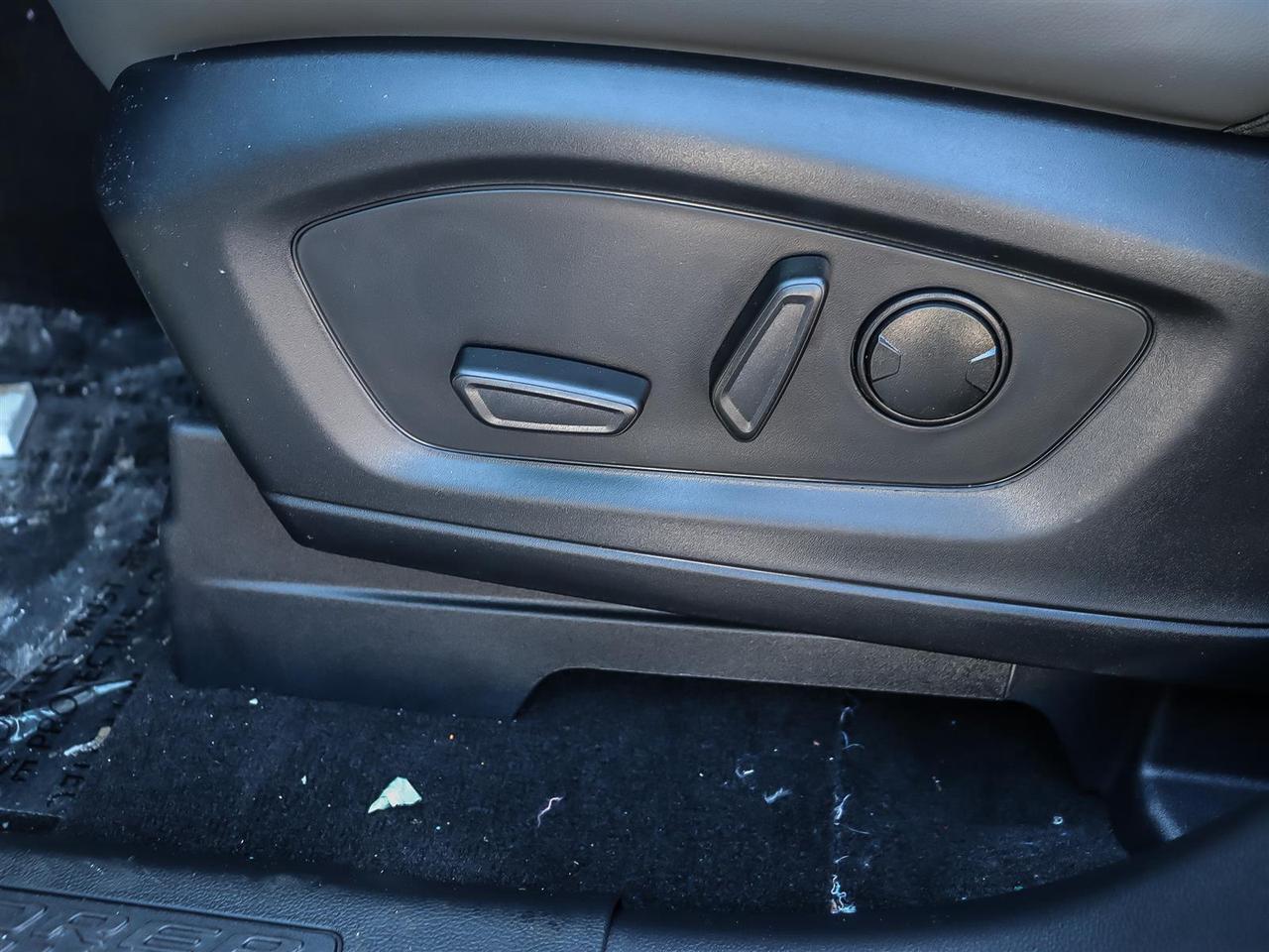 2026 Ford Explorer Active Photo