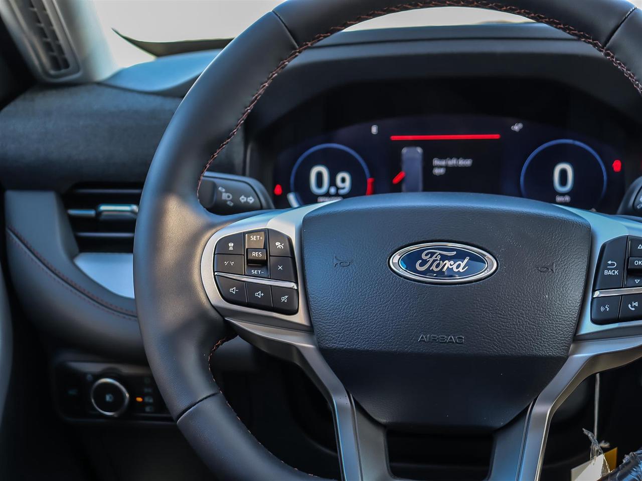 2026 Ford Explorer Active Photo