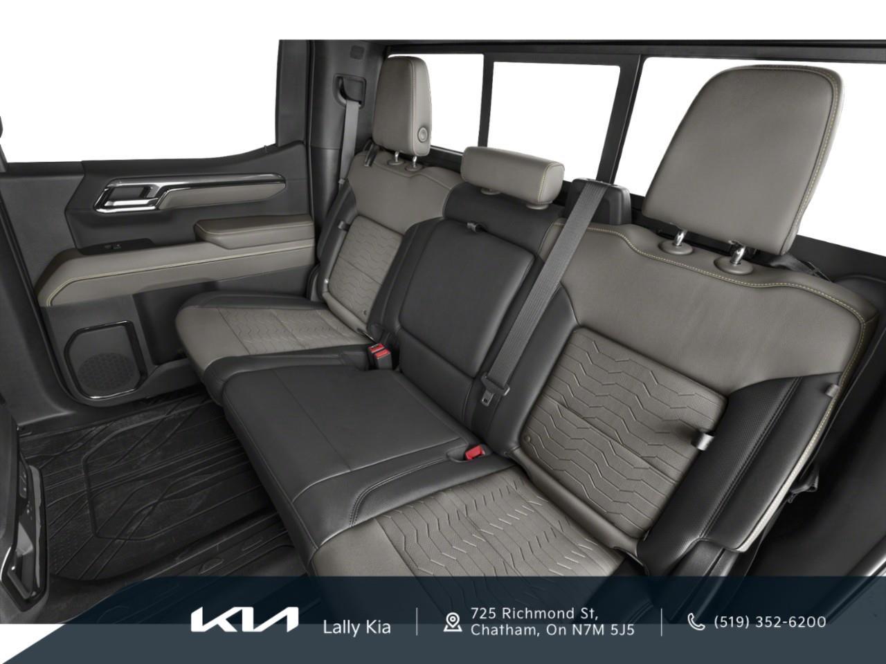 2023 Chevrolet Silverado 1500 ZR2 Photo