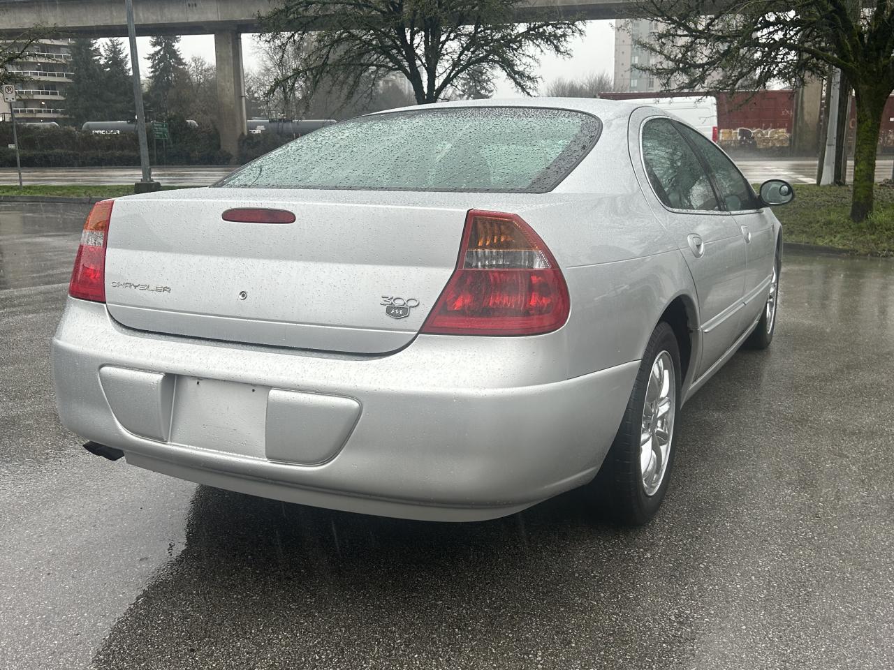 2003 Chrysler 300M  - Photo #6