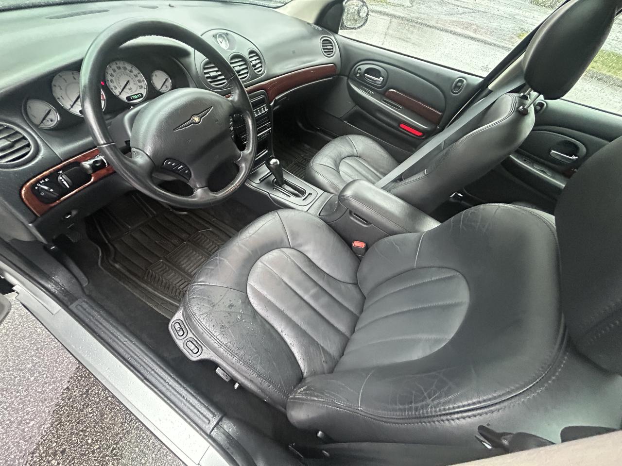 2003 Chrysler 300M  - Photo #8