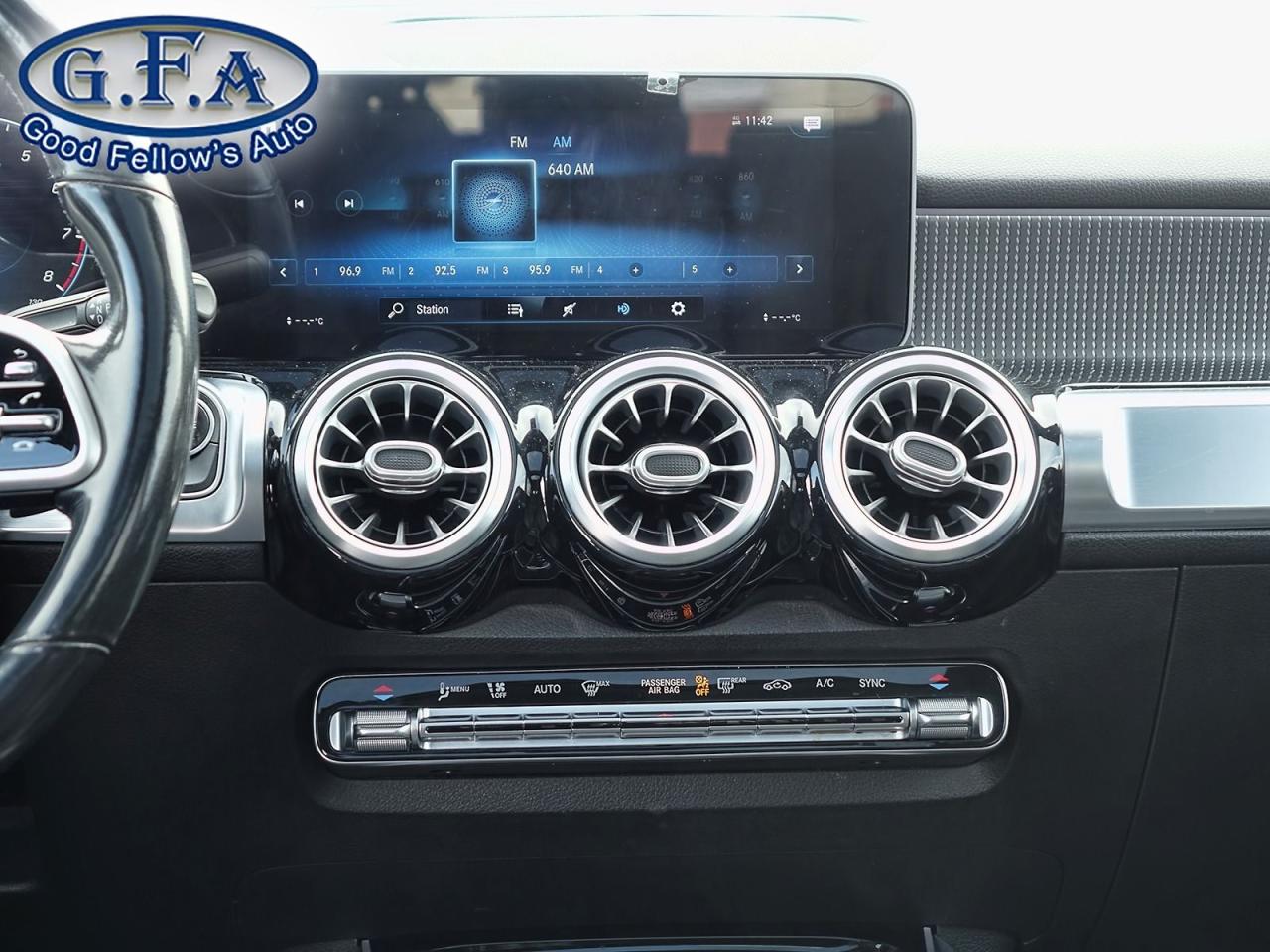 2021 Mercedes-Benz GLB 4MATIC, SUNROOF, 7 PASSENGER, LEATHER SEATS, REARV Photo