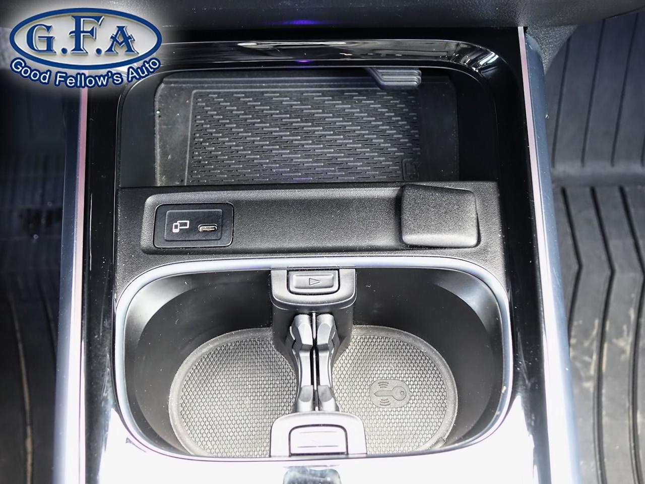 2021 Mercedes-Benz GLB 4MATIC, SUNROOF, 7 PASSENGER, LEATHER SEATS, REARV Photo15