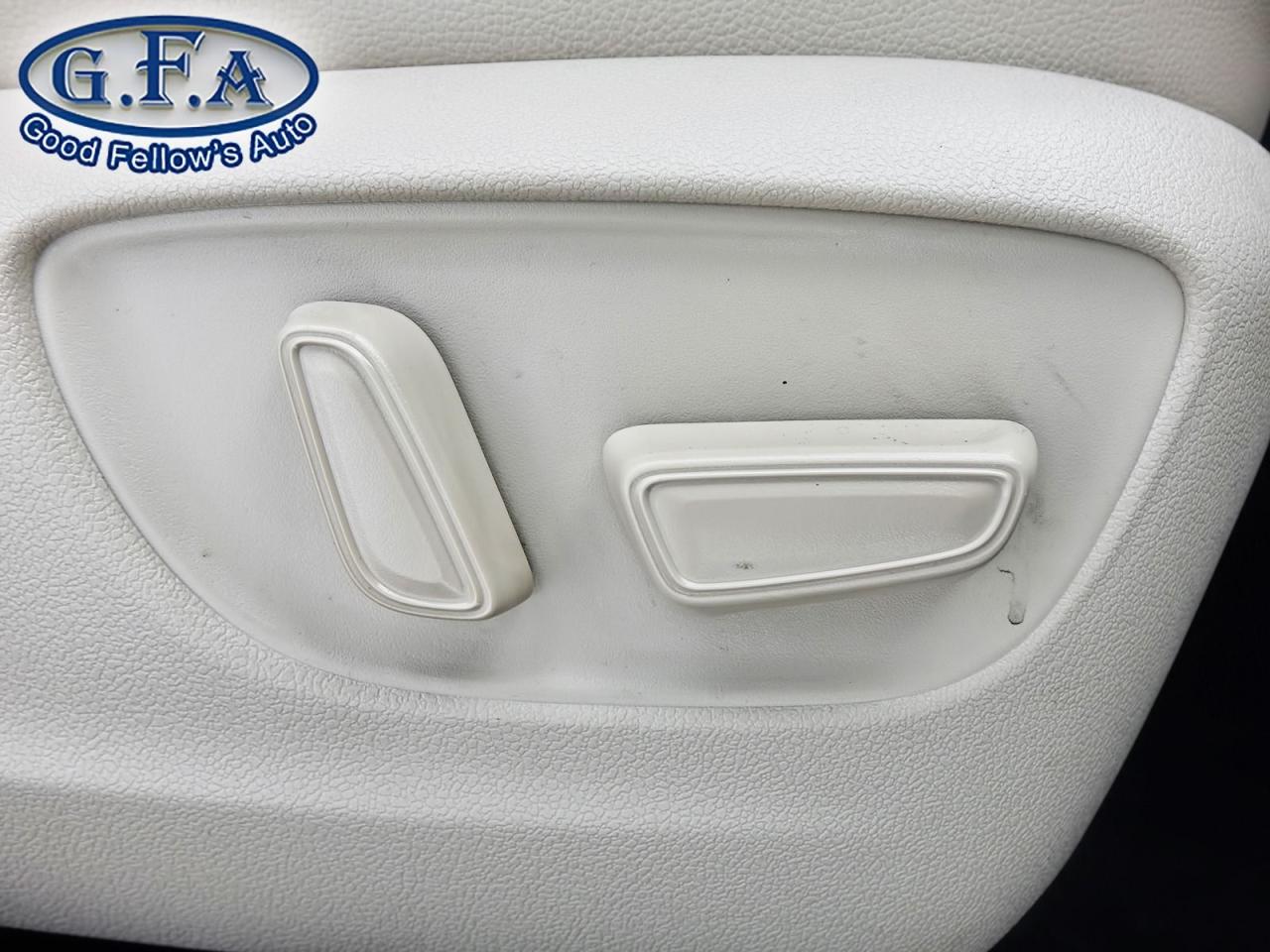 2023 Toyota Highlander XLE MODEL, AWD, 8 PASSENGER, LEATHER SEATS, SUNROO Photo