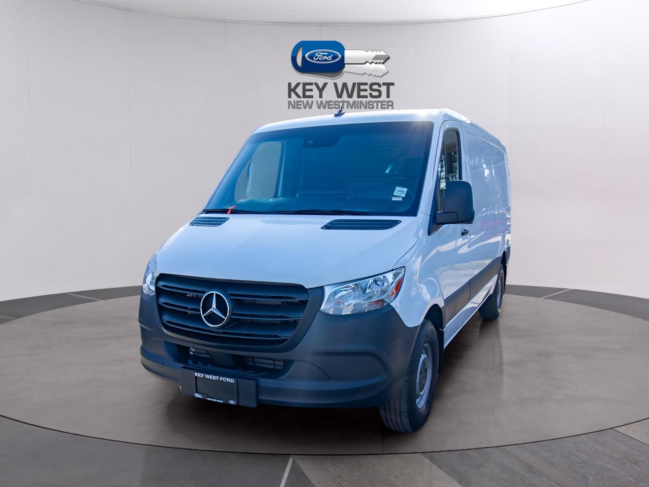2024 Mercedes-Benz Sprinter 2500 Standard Roof I4 Diesel HO 144" Photo1
