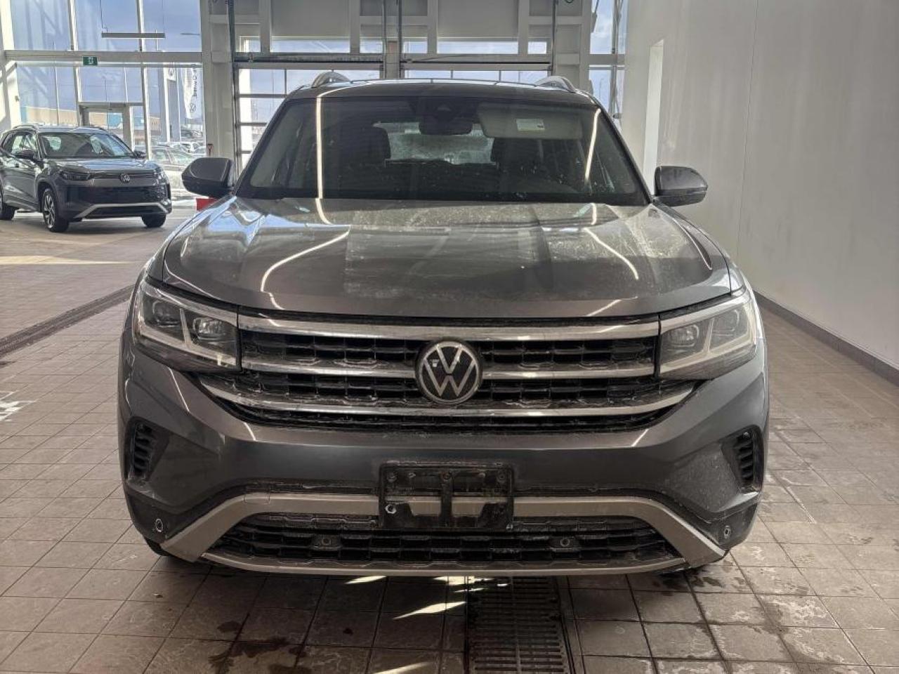 2022 Volkswagen Atlas HIGHLINE/ V6 AWD/ SUNROOF/ NAVI/ REAR CAM/ 7 PASSE - Photo #2