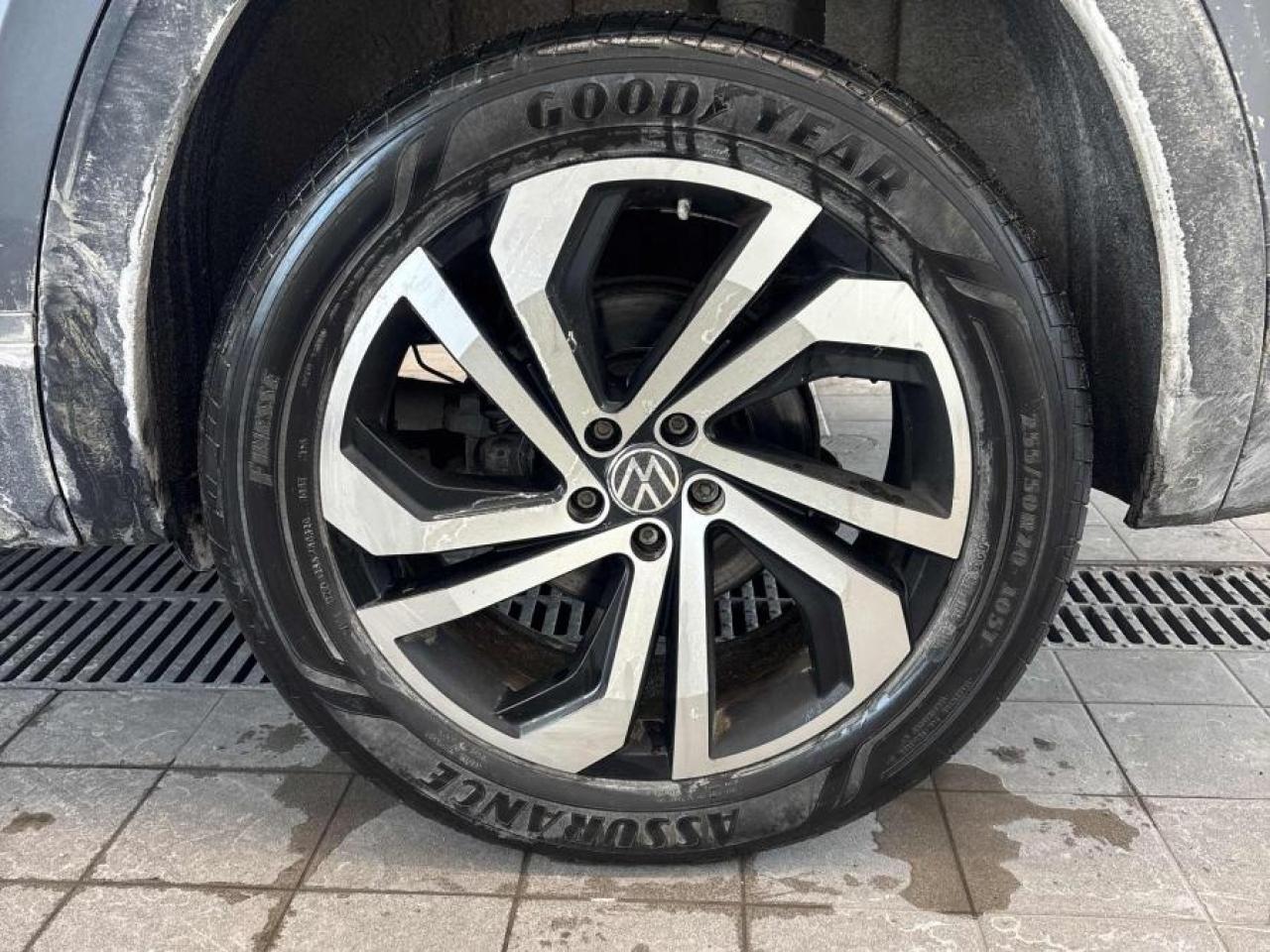 2022 Volkswagen Atlas HIGHLINE/ V6 AWD/ SUNROOF/ NAVI/ REAR CAM/ 7 PASSE - Photo #7