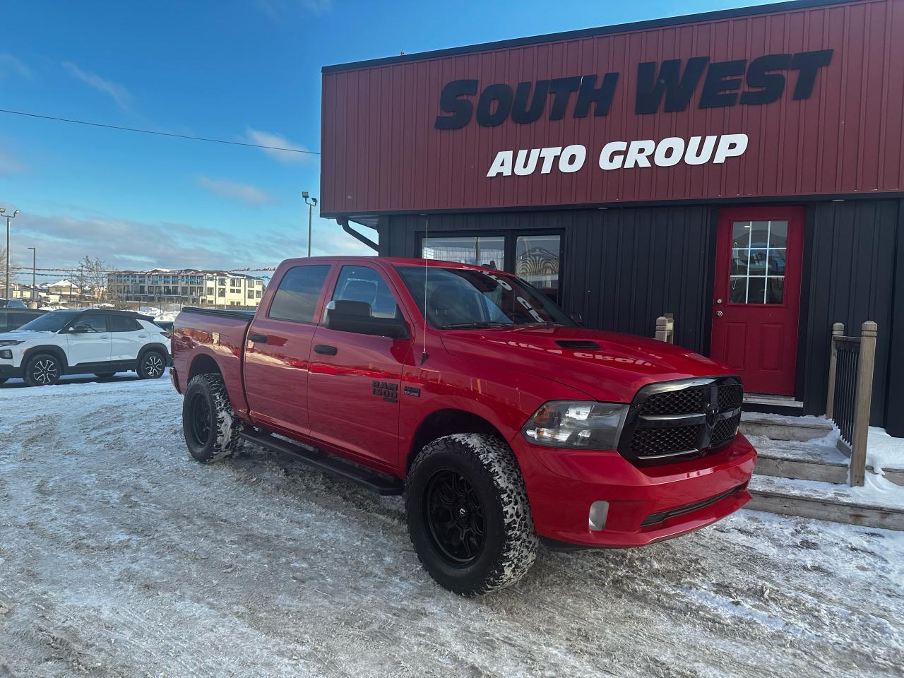 2021 RAM 1500 Classic EXPRESS - Photo #1