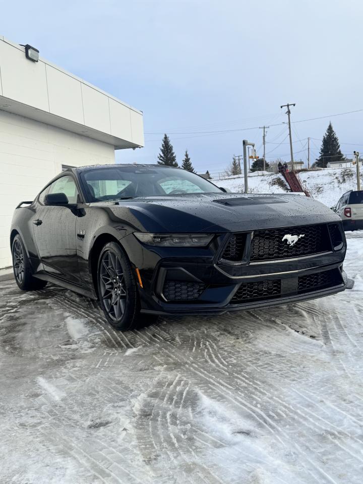 2026 Ford Mustang GT Premium Photo1