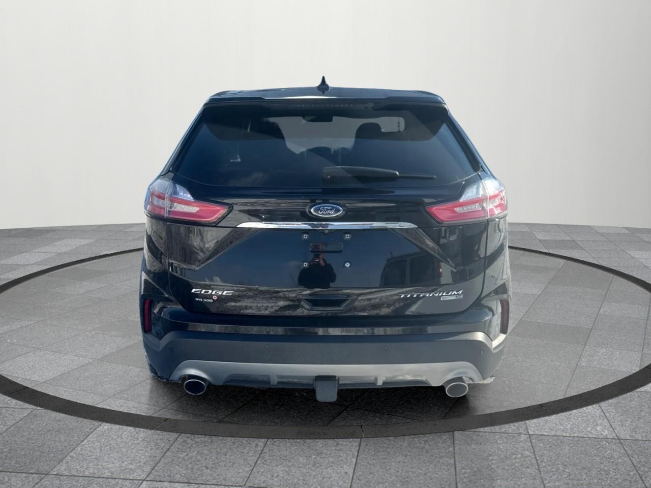 2019 Ford Edge TITANIUM 4DR ALL-WHEEL DRIVE Photo4