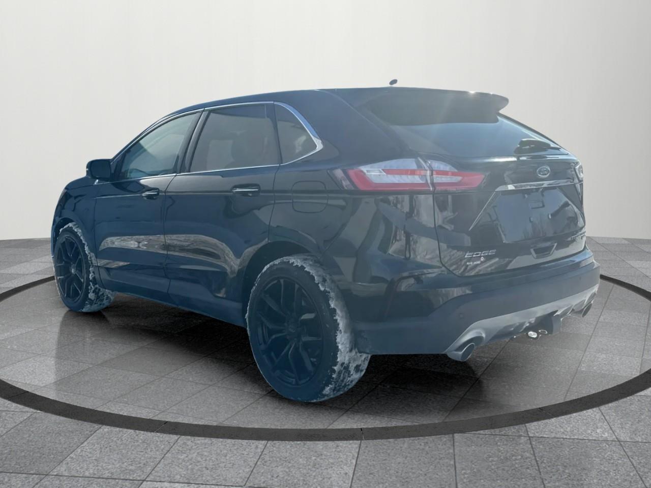 2019 Ford Edge TITANIUM 4DR ALL-WHEEL DRIVE Photo3