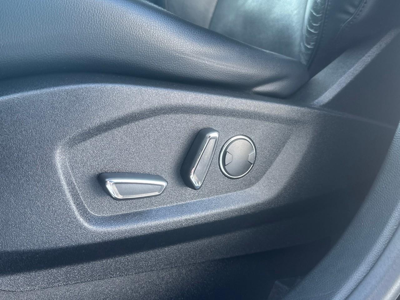 2019 Ford Edge TITANIUM 4DR ALL-WHEEL DRIVE Photo