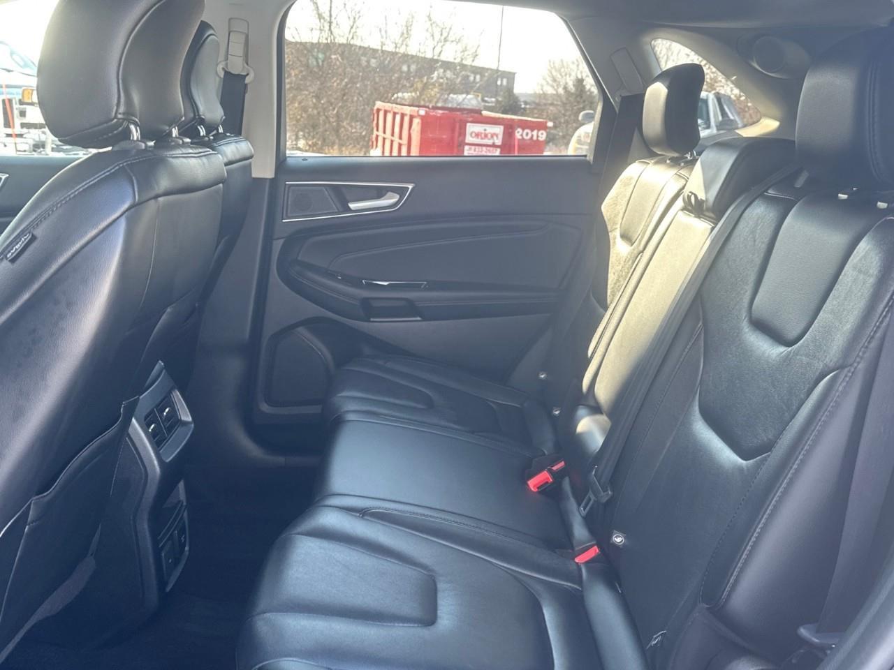 2019 Ford Edge TITANIUM 4DR ALL-WHEEL DRIVE Photo