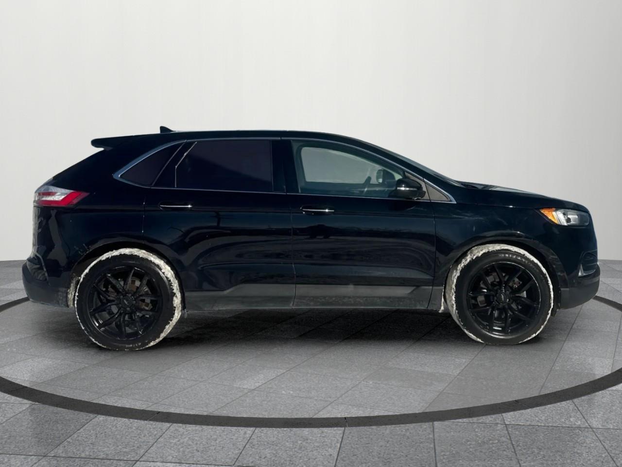2019 Ford Edge TITANIUM 4DR ALL-WHEEL DRIVE Photo