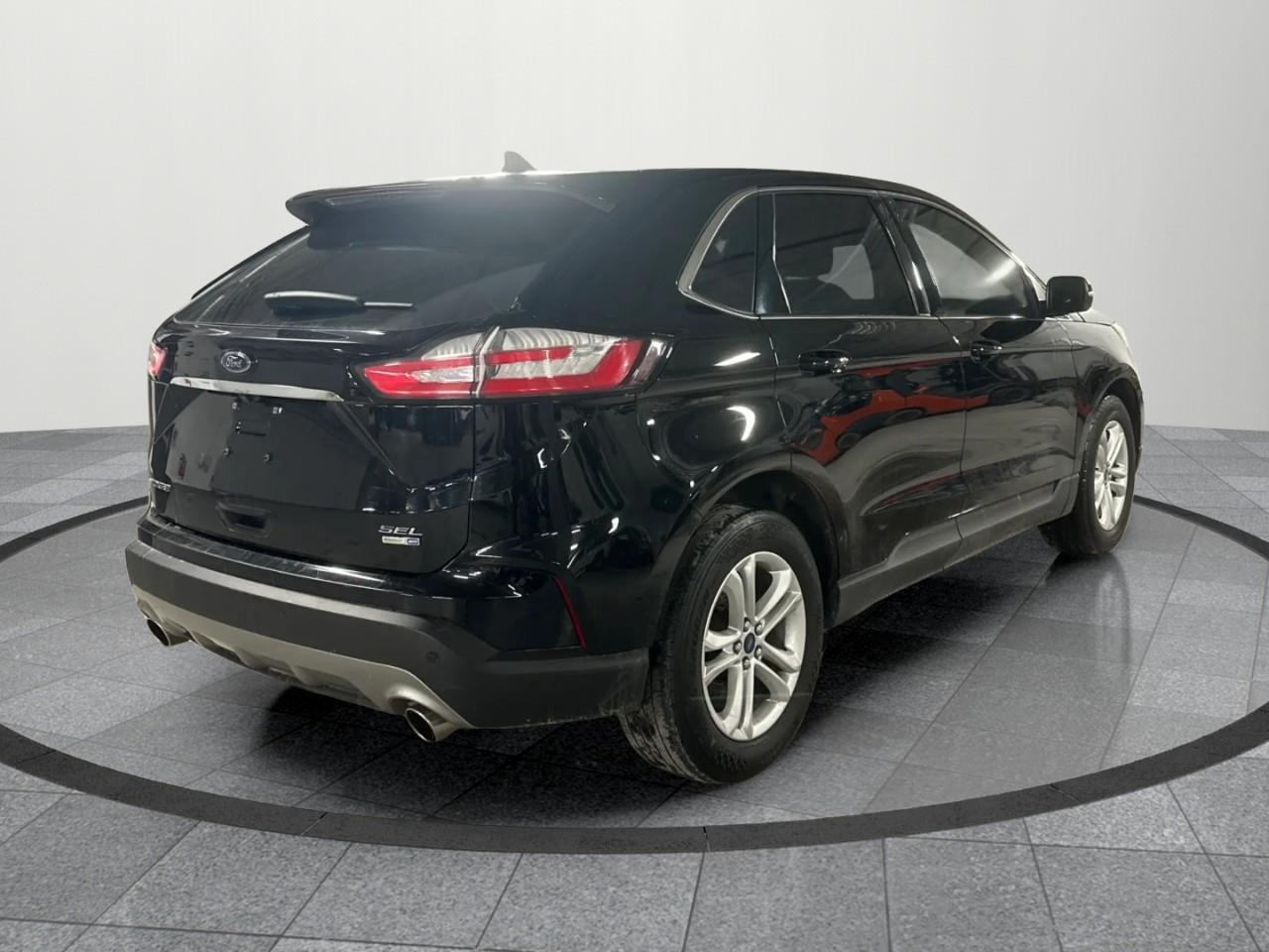 2020 Ford Edge SEL 4dr All-wheel Drive Photo