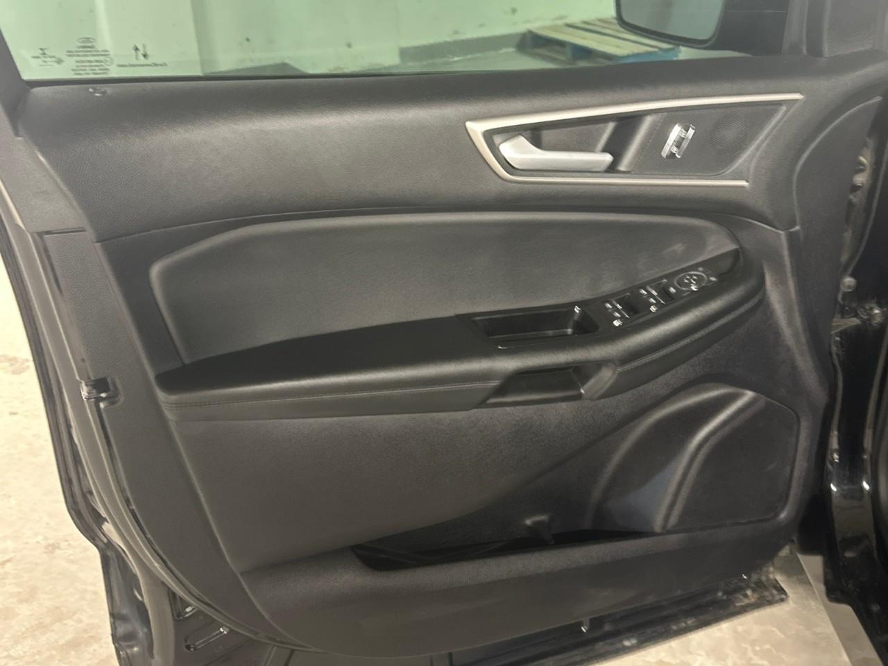 2020 Ford Edge SEL 4dr All-wheel Drive Photo