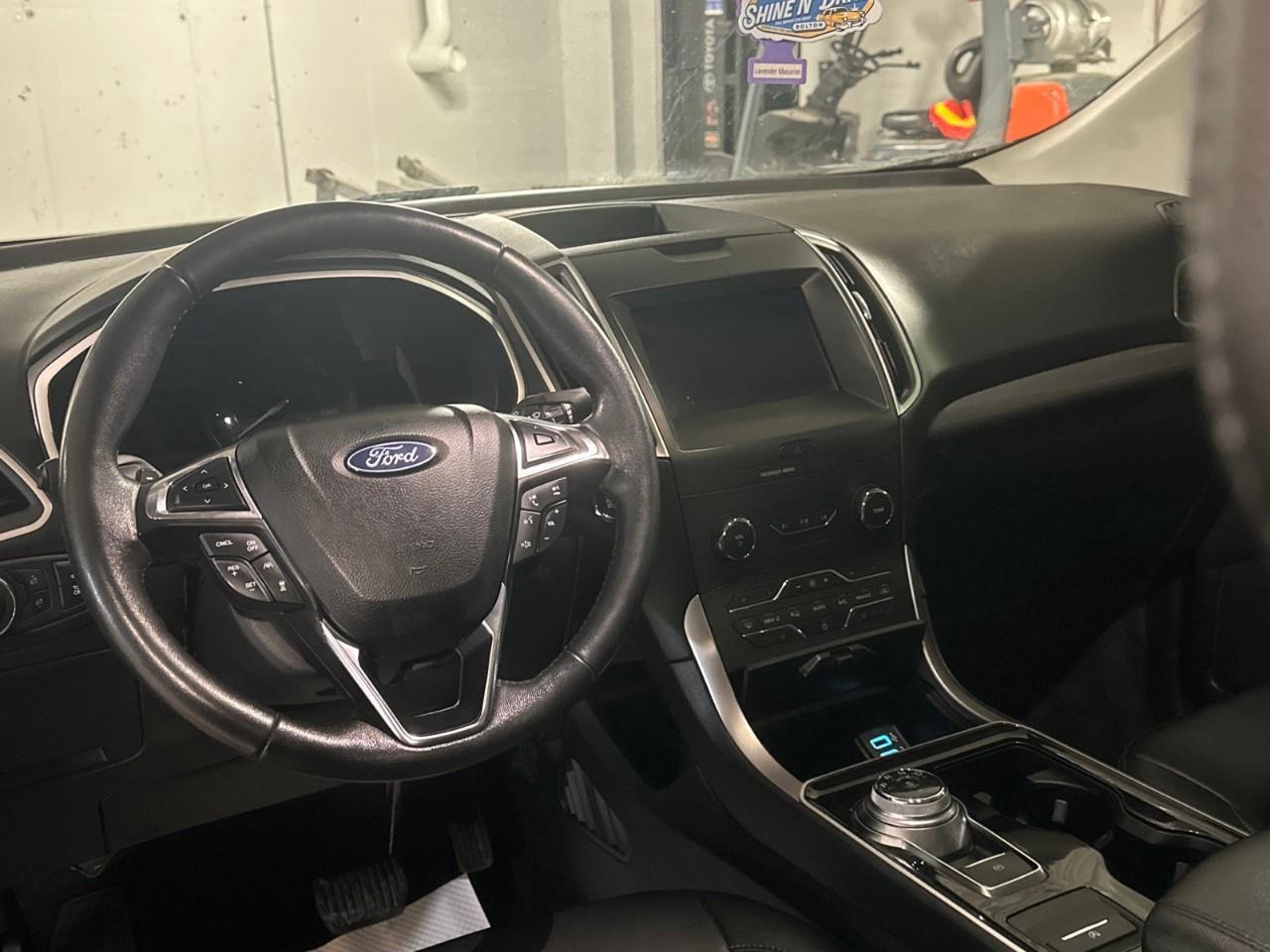 2020 Ford Edge SEL 4dr All-wheel Drive Photo