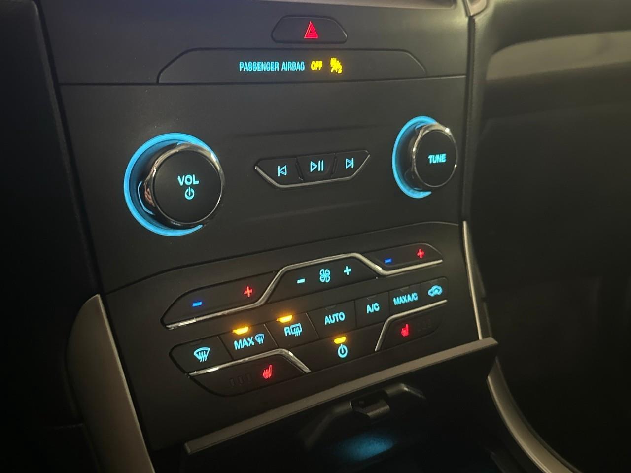 2020 Ford Edge SEL 4dr All-wheel Drive Photo