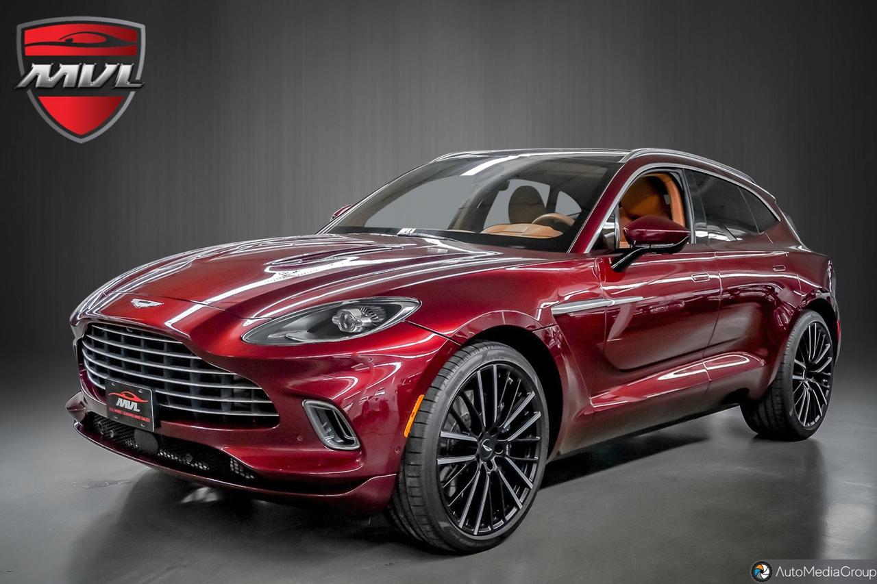 2022 Aston Martin DBX  Photo