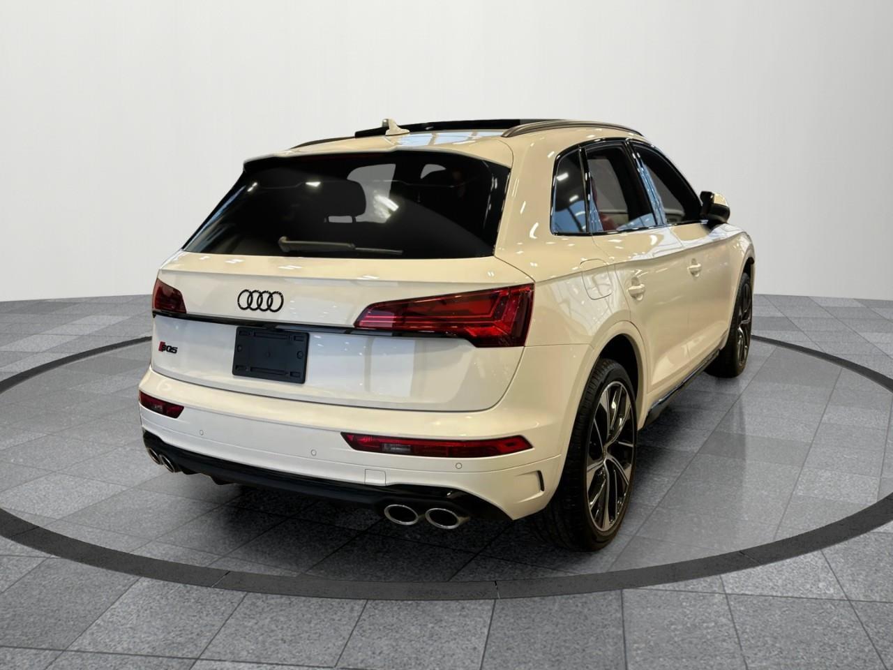 2022 Audi SQ5 3.0T Progressiv 4dr All-Wheel Drive quattro Sport Utility Photo