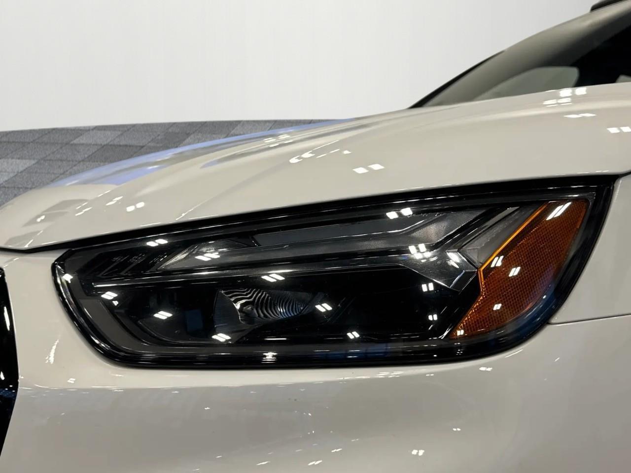 2022 Audi SQ5 3.0T Progressiv 4dr All-Wheel Drive quattro Sport Utility Photo