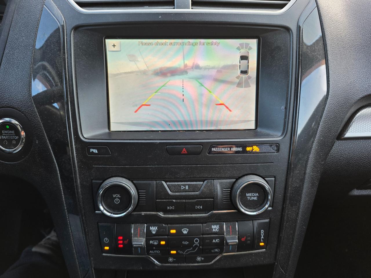 2019 Ford Explorer XLT 4DR 4X4 Photo