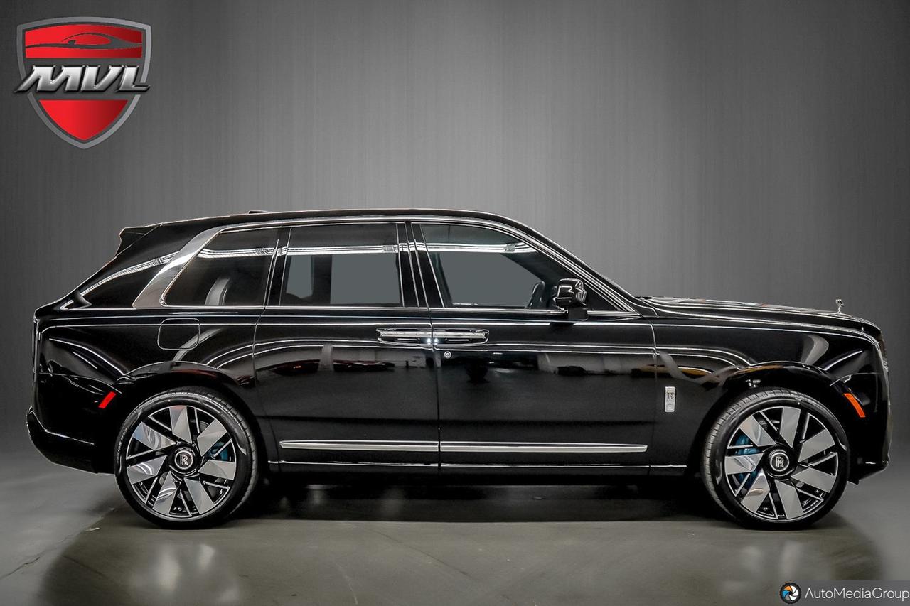 2025 Rolls-Royce Cullinan  Photo3