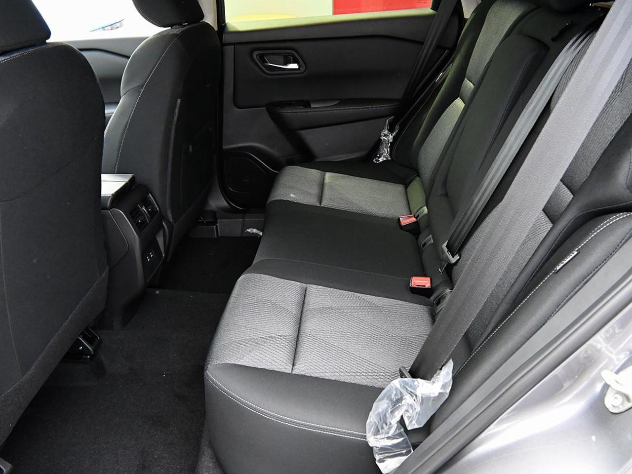 2026 Nissan Rogue SV Moonroof 4dr All-Wheel Drive Sport Utility Photo