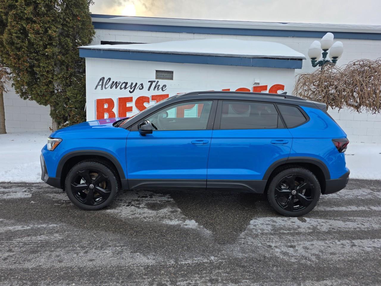 2025 Volkswagen Taos Comfortline Black Edition 4dr All-Wheel Drive 4MOTION Photo