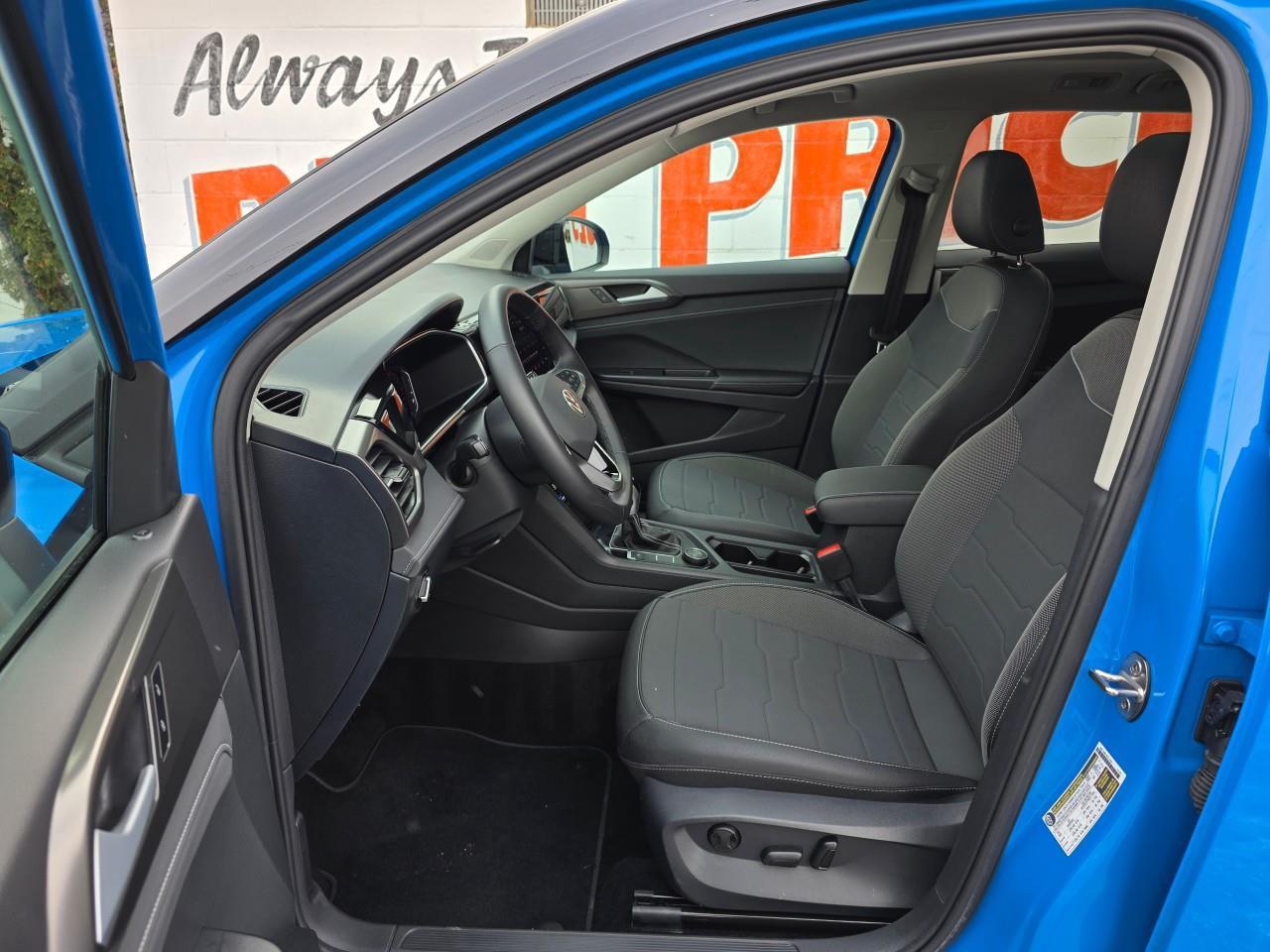 2025 Volkswagen Taos Comfortline Black Edition 4dr All-Wheel Drive 4MOTION Photo