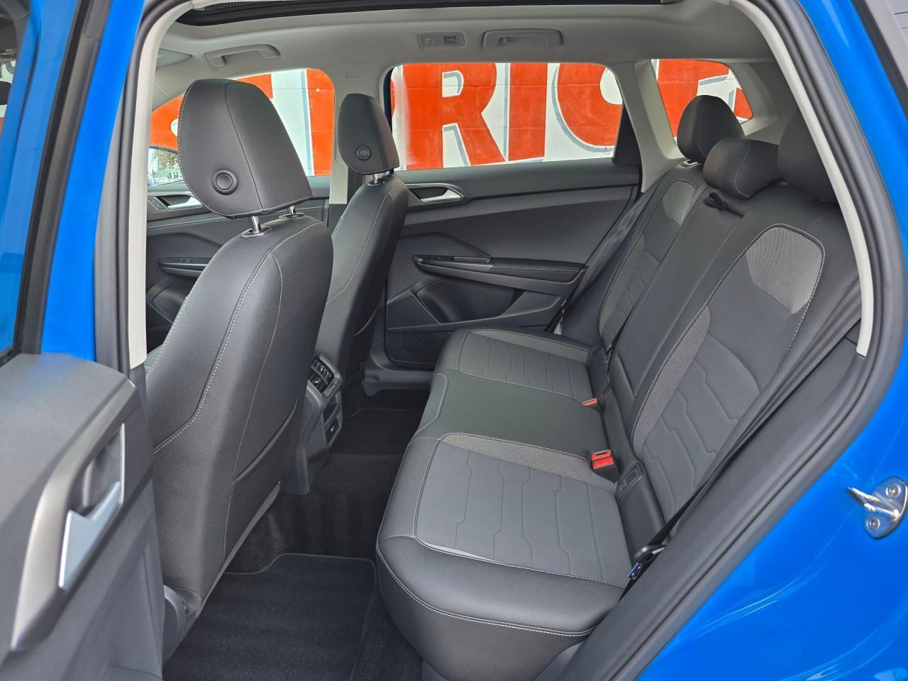 2025 Volkswagen Taos Comfortline Black Edition 4dr All-Wheel Drive 4MOTION Photo