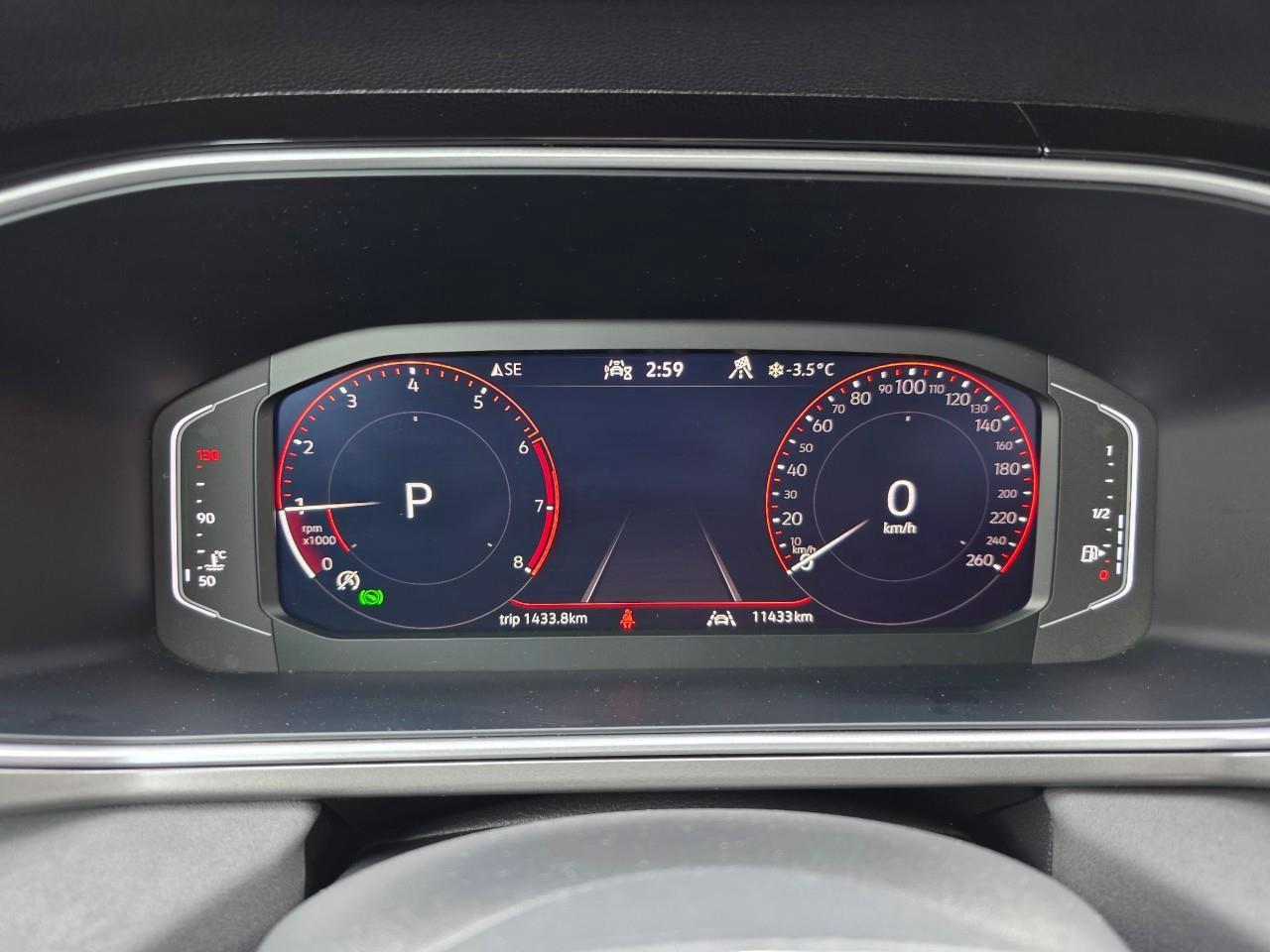 2025 Volkswagen Taos Comfortline Black Edition 4dr All-Wheel Drive 4MOTION Photo