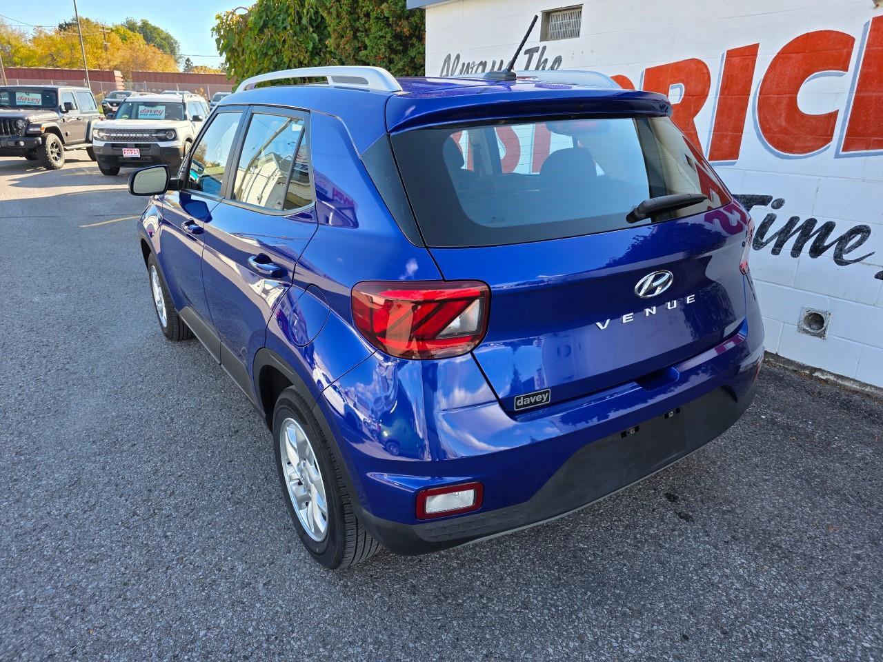 2024 Hyundai Venue Preferred 4dr Front-Wheel Drive Photo