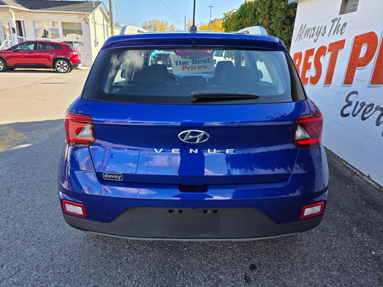 2024 Hyundai Venue Preferred 4dr Front-Wheel Drive Photo