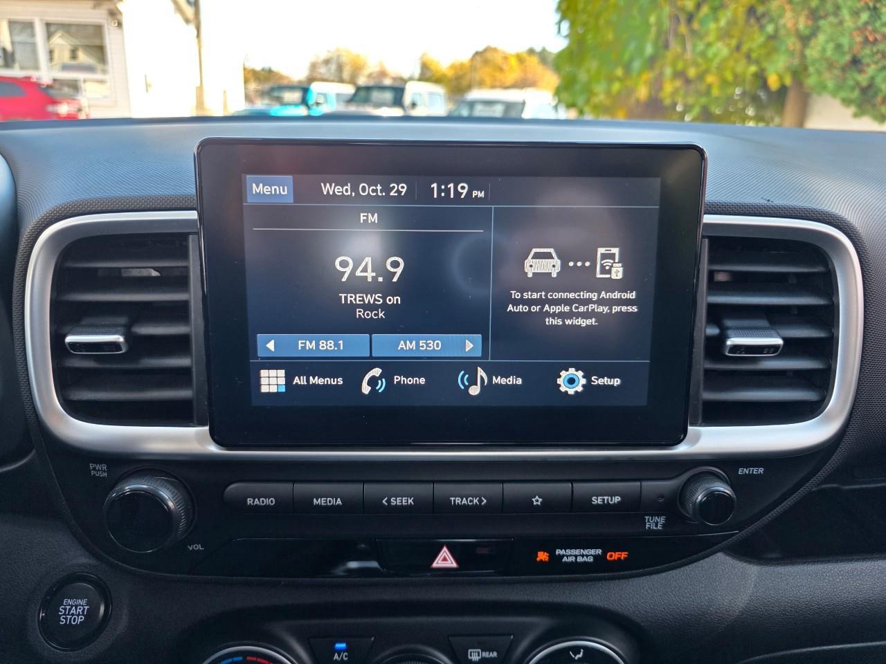 2024 Hyundai Venue Preferred 4dr Front-Wheel Drive Photo