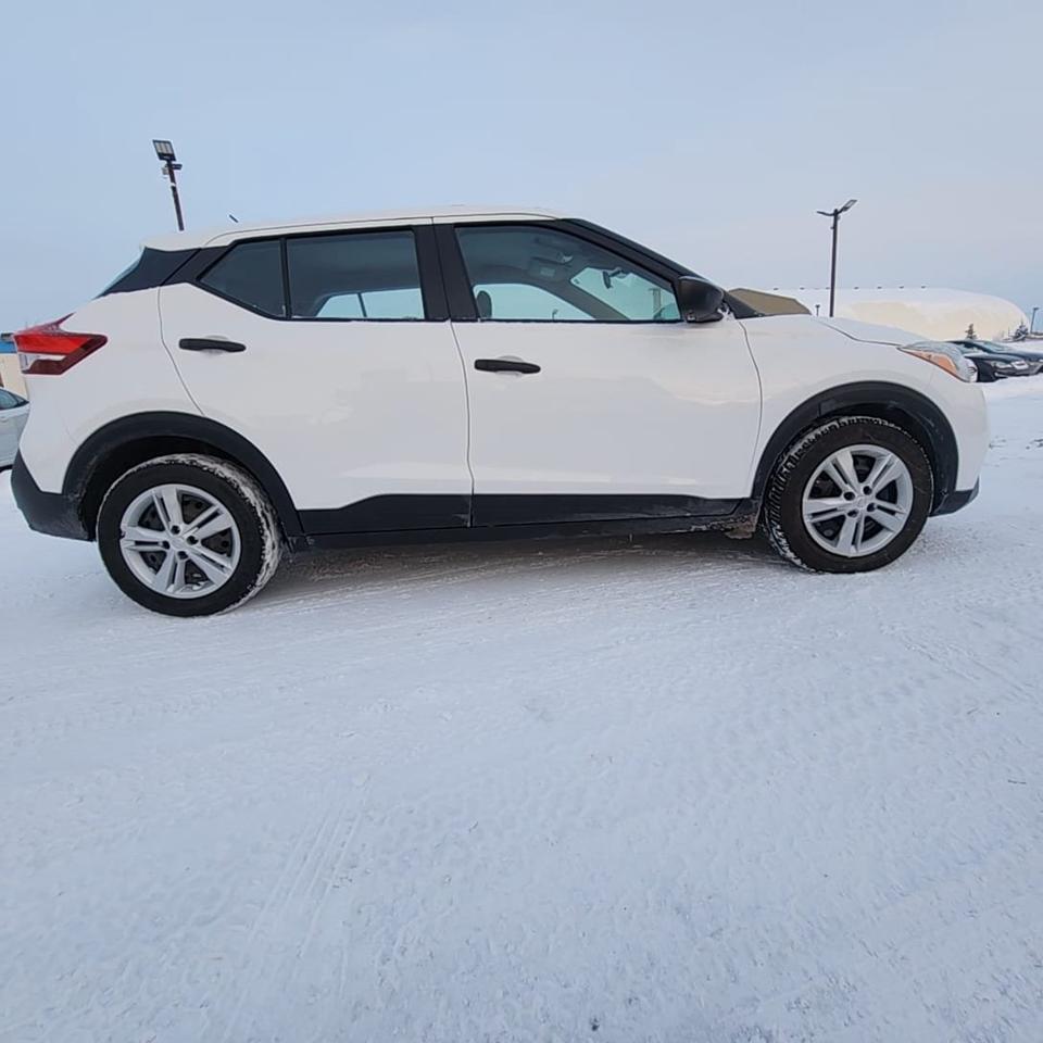 2020 Nissan Kicks S (CVT) 4dr Front-Wheel Drive Photo