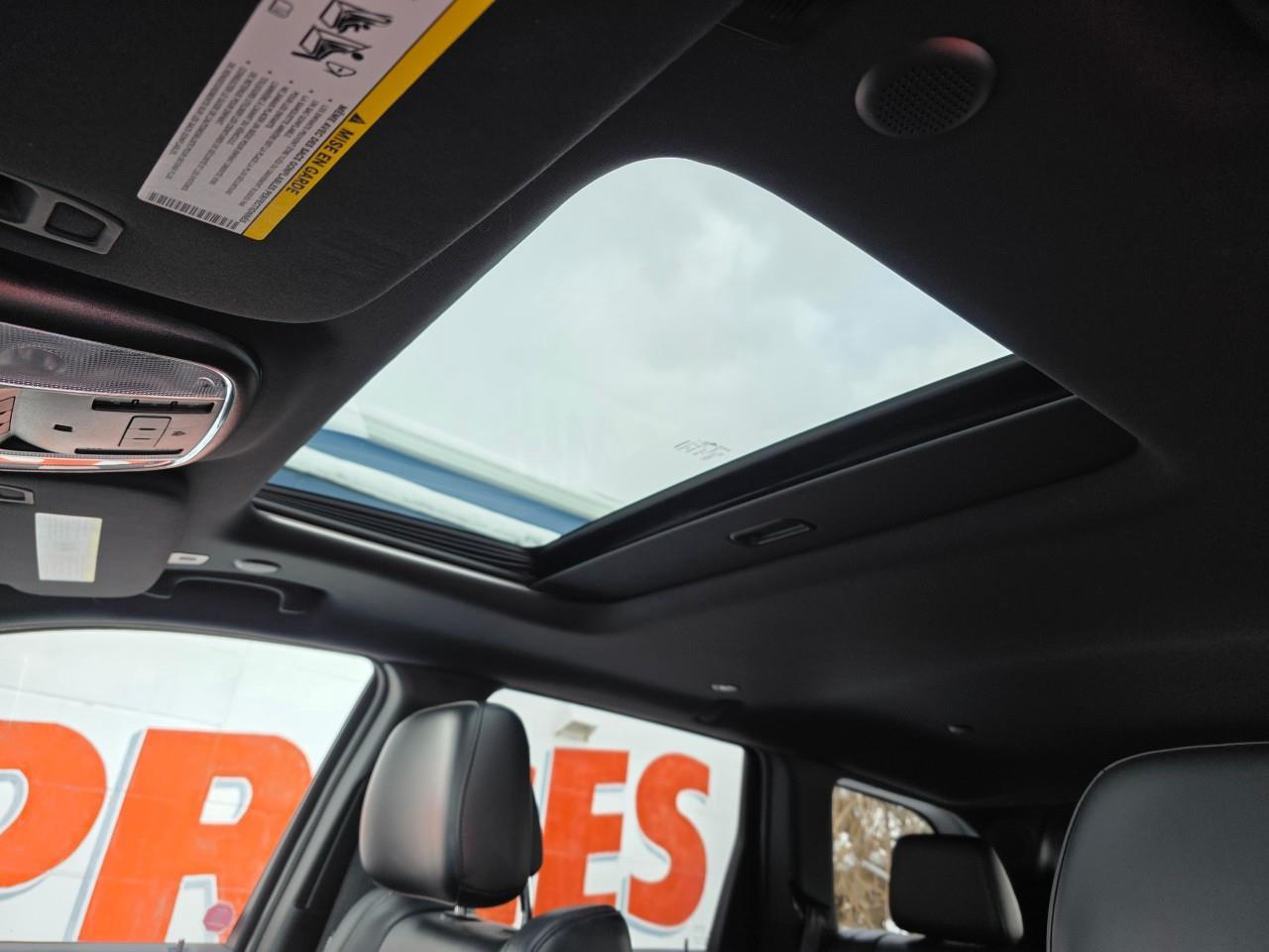 2019 Jeep Grand Cherokee Laredo 4dr 4x4 Photo