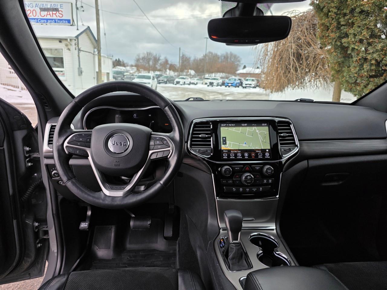 2019 Jeep Grand Cherokee Laredo 4dr 4x4 Photo